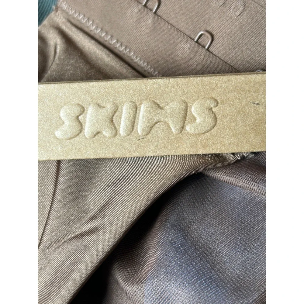 SKIMS No Show Molded Unlined Balconette Bra Jasper Brown 36D BR-UWR-2054 NWT - Picture 5 of 8